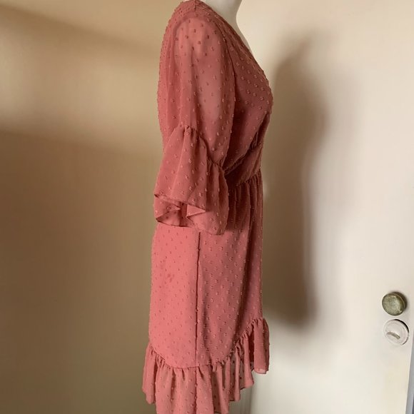SHOWPO GEORGETTE CORAL V-NECK RUFFLE DRESS SIZE 6 DESIGNED IN AUSTRALIA - Picture 3 of 7